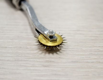incollaggio-plastificazione/piercing-tool3